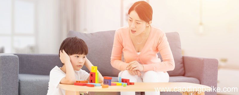 孩子不听话总是顶嘴怎么办 孩子做错事还顶嘴怎么办