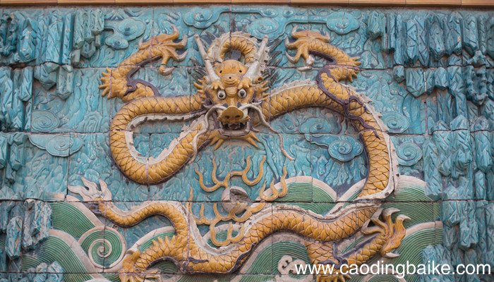 卫鞅亡魏入秦孝公以为相的翻译 卫鞅亡魏入秦孝公以为相的译文