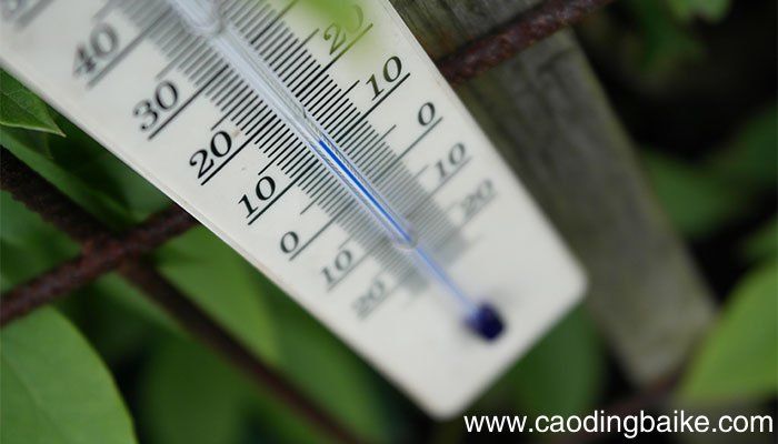 液体温度计是根据什么的性质制成 液体温度计是根据啥的性质制成