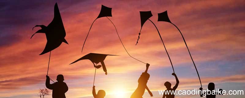 上面一个四下面一个革和马是什么字 上面一个四下面一个革和马是什么字怎么读