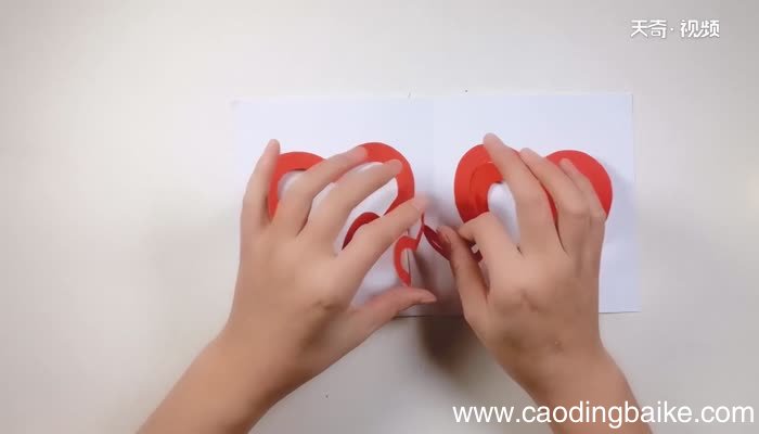 如何做情人节贺卡 情人节贺卡的制作方法