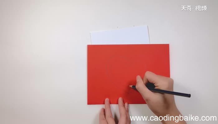 如何做情人节贺卡 情人节贺卡的制作方法