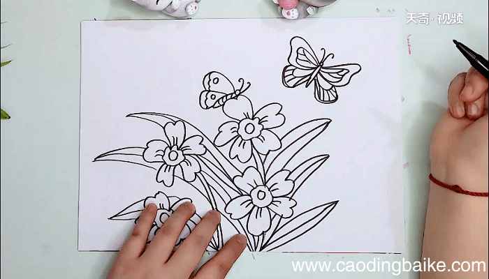 茂密的花丛简笔画 茂密的花丛画报