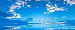 旷亮无比的天空类似的词语 旷亮无比的天空类似的成语