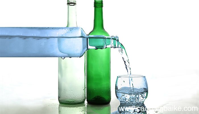 水蒸发的过程中水分子有哪种变化 水蒸发的过程中水分子有什么变化