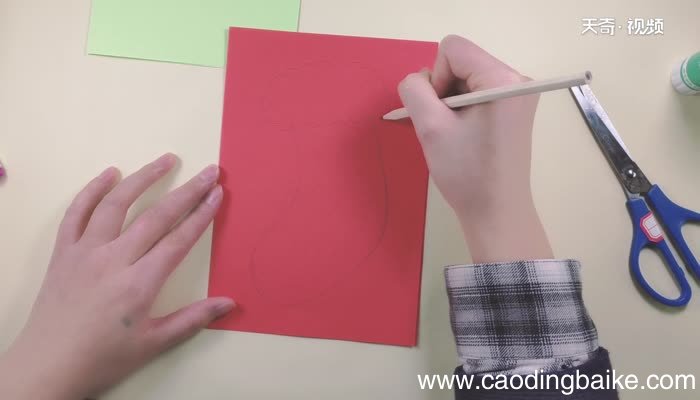 圣诞袜子贺卡的做法 圣诞袜卡片做法步骤