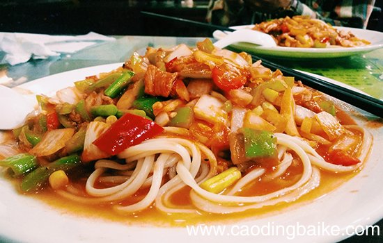 乌鲁木齐有哪些特色小吃 新疆乌鲁木齐特产