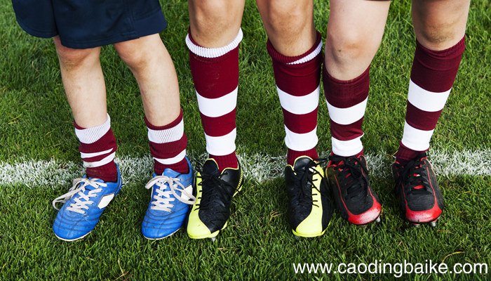 ag和fg足球鞋的区别 ag和fg足球鞋的区别是什么