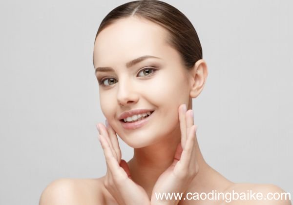 控油护肤品怎么用 控油爽肤水使用方法