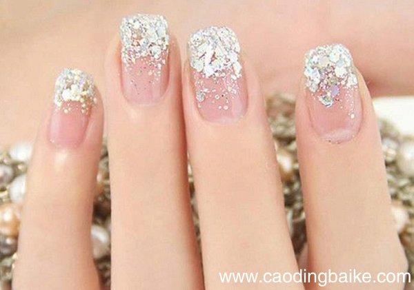 光疗胶要烤多长时间 光疗胶要烤多久