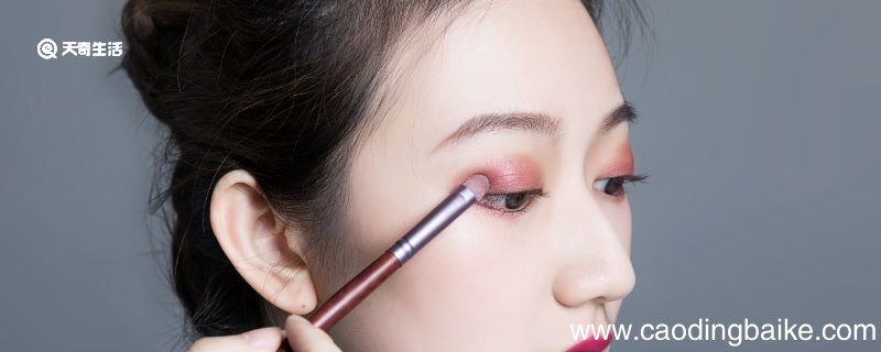 怎么变成冷白皮变冷白皮的方法