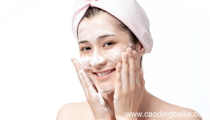 洁面慕斯能当洗面奶吗 洁面慕斯的功效