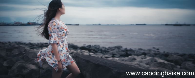 小西装怎么搭配裙子 小西装搭配什么裙子好看