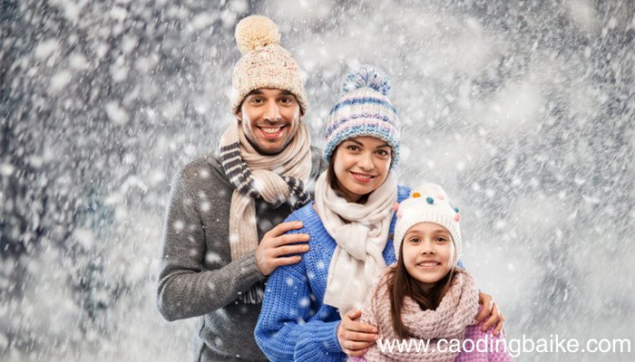 连帽毛衣怎么搭配 连帽毛衣的搭配方法