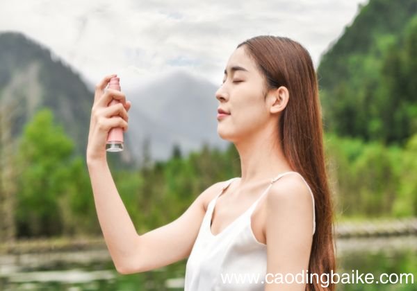 防晒喷雾怎么使用 喷防晒喷雾要注意什么