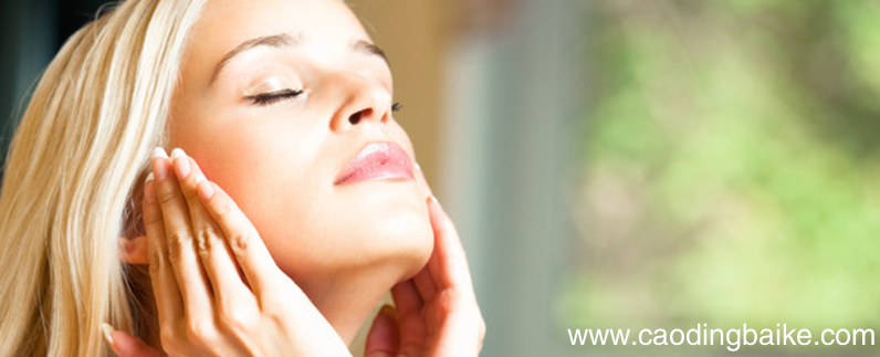 睡眠面膜前涂水乳霜吗 睡眠面膜使用前需要涂水乳霜吗