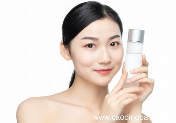 眼膜和水乳的使用顺序