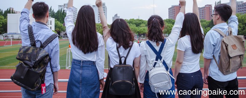 双肩包背带防滑小窍门双肩包背带防滑方法