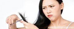 长头发如何自己修发梢长头发自己修发梢的方法