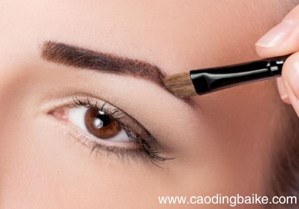 咖啡色的眼线该怎么画 怎么画眼线