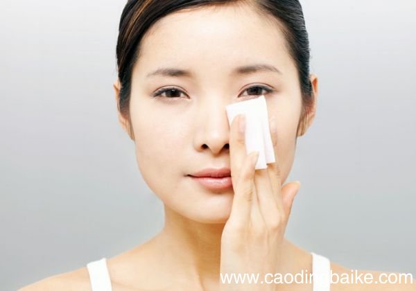 干皮变油皮怎么回事 干皮为什么会变油皮