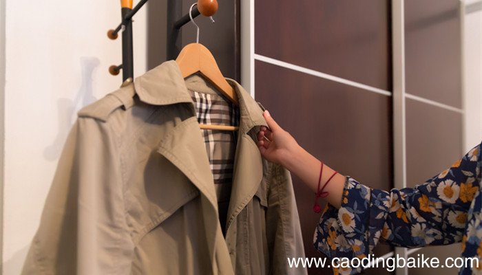 粉色西装搭配什么下装 粉色西装可以搭配什么下装