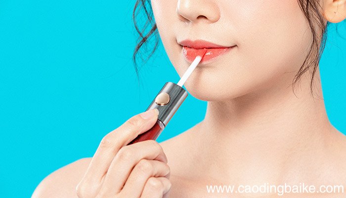 嘟嘟唇怎么做出来的 嘟嘟唇怎么做的