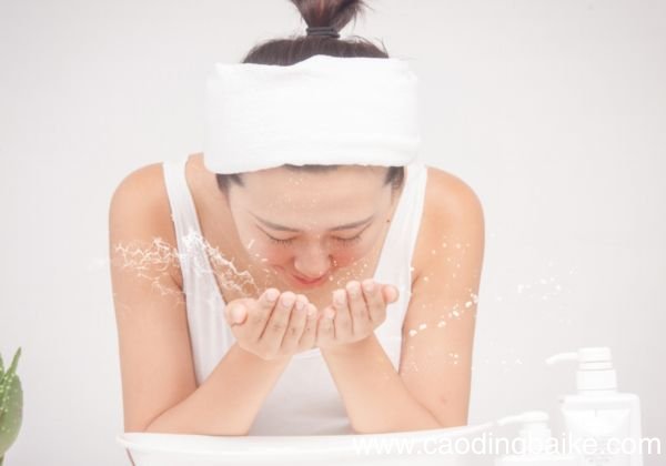脸过敏发红怎么办 脸过敏发红的处理方法