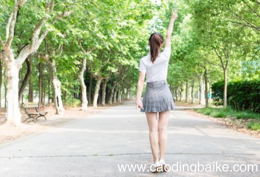 矮个子女生的穿搭技巧 矮个子女生要怎么穿