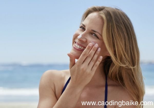 化妆品先用隔离还是先用防晒隔离与防晒的区别