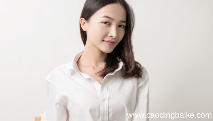 冬季牛仔长裙怎么搭配 冬季牛仔长裙的搭配方法