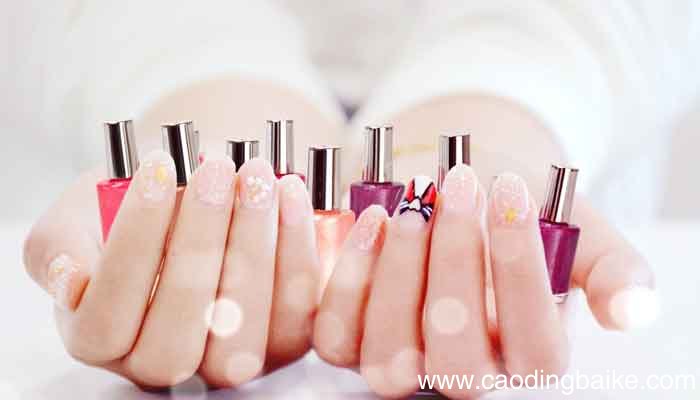 美甲上的蝴蝶结怎么卸掉 粘到美甲上的蝴蝶结怎么去除