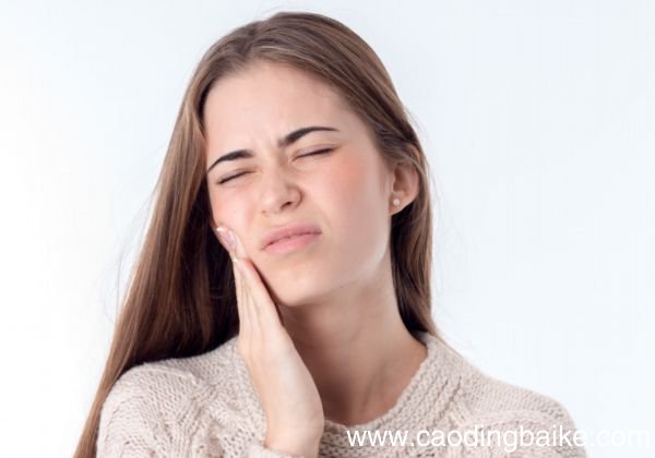 脸过敏可以用盐水洗吗 脸过敏的简单处理方法