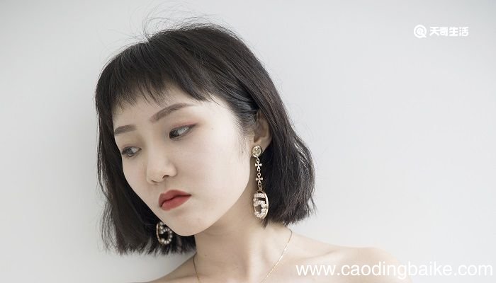 烫发可以维持多久 夹板烫发可以维持多久