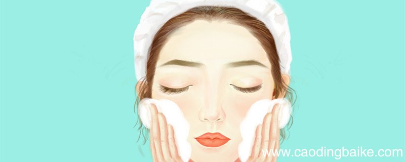 脸粗糙毛孔粗大还出油怎么办 脸粗糙毛孔粗大还出油怎么了