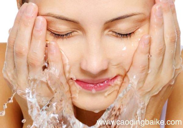 淡斑美白需要注意什么 淡斑美白要怎么做