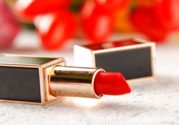 什么人适合复古红口红 复古红口红有哪些