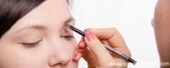 眉粉怎么用 眉粉的使用方法