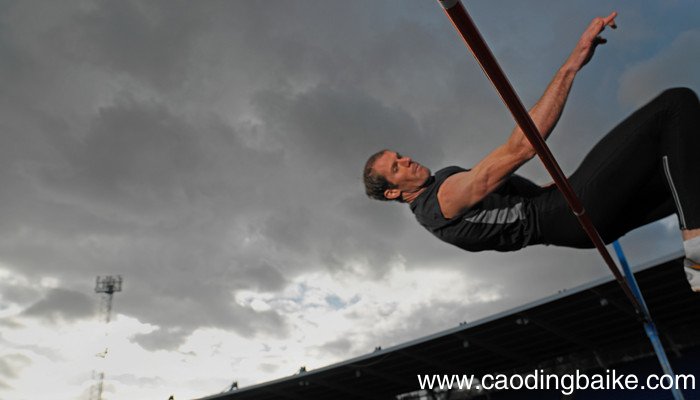 为什么黑色吸热但是更防晒 为什么黑色更容易吸热