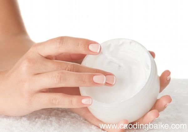 有粉刺可以用隔离霜吗长粉刺适合的隔离霜