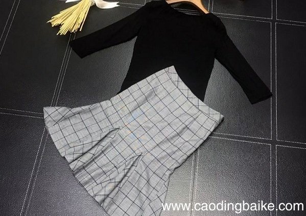 夏季长袜怎么搭配 女生夏天长筒袜穿搭