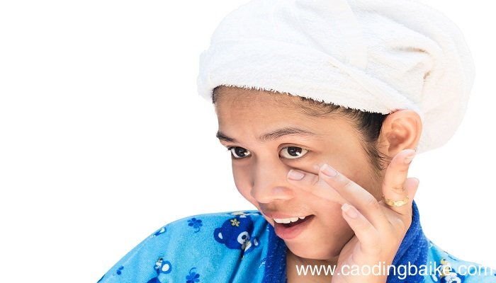 快速消除眼袋的小妙招 如何快速消除眼袋