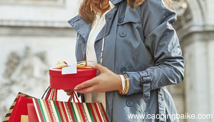 冬季风衣的搭配方法冬季风衣有哪些搭配方式