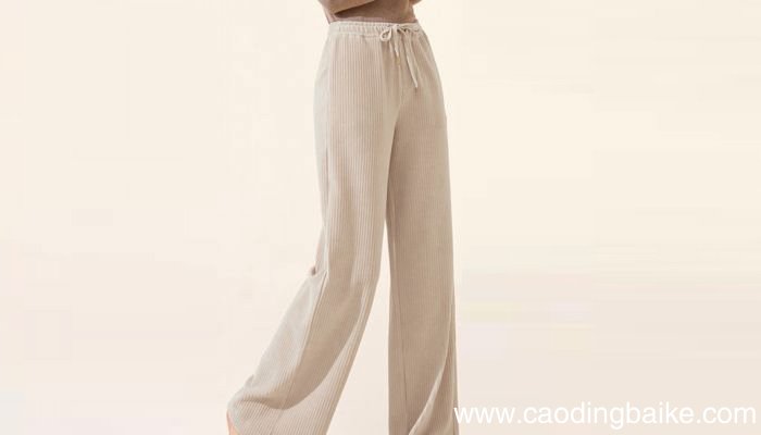 金丝绒裤子粘毛怎么处理金丝绒裤子粘毛怎么办