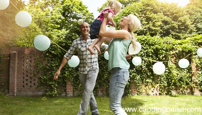 牛仔裤怎么弄破洞 牛仔裤怎么弄成破洞的