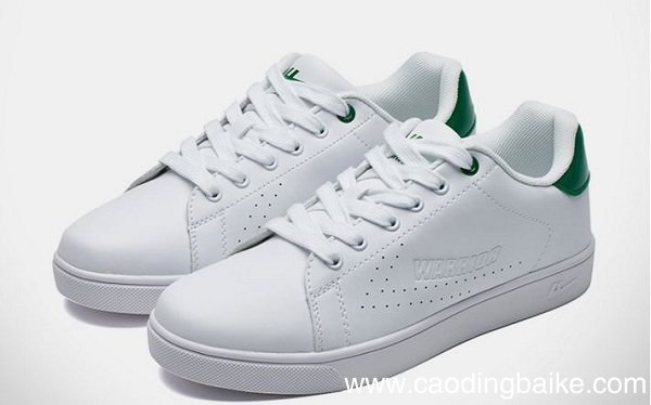 牛仔裤配什么鞋好看 牛仔裤配什么样的鞋子 搜狗