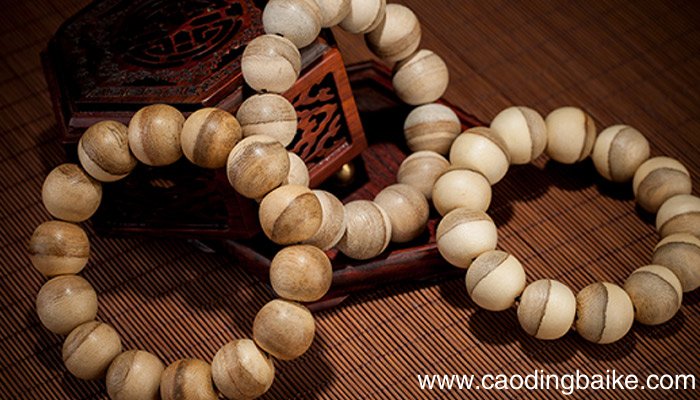 沉香手串可以用水洗吗沉香手串能不能用水洗