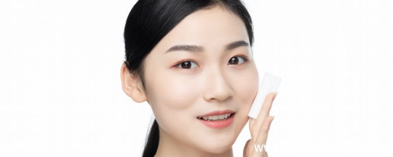 卸妆水的正确用法 卸妆水如何使用