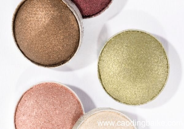 黑眼圈该怎么画眼影 黑眼圈眼影的画法