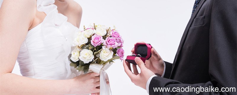 订婚戒指和结婚戒指区别 订婚戒指与结婚戒指的区别
